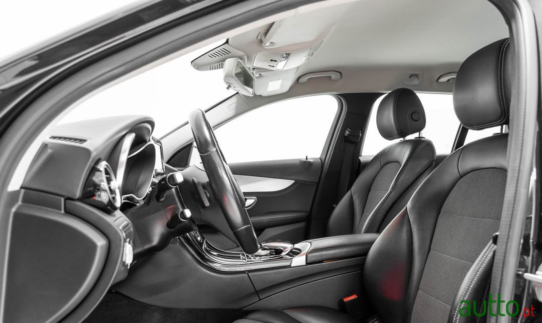 2015' Mercedes-Benz C-220 photo #6