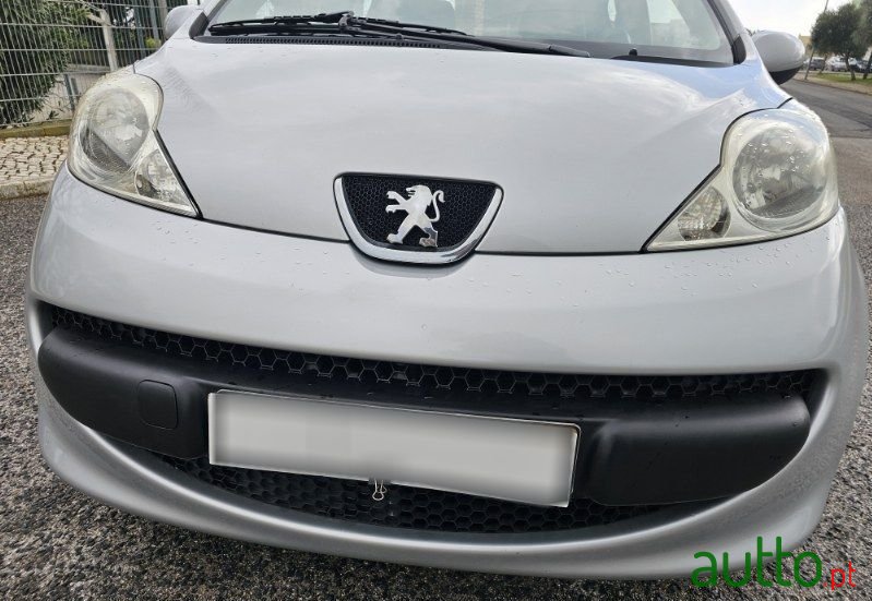 2008' Peugeot 107 1.0 Urban photo #3