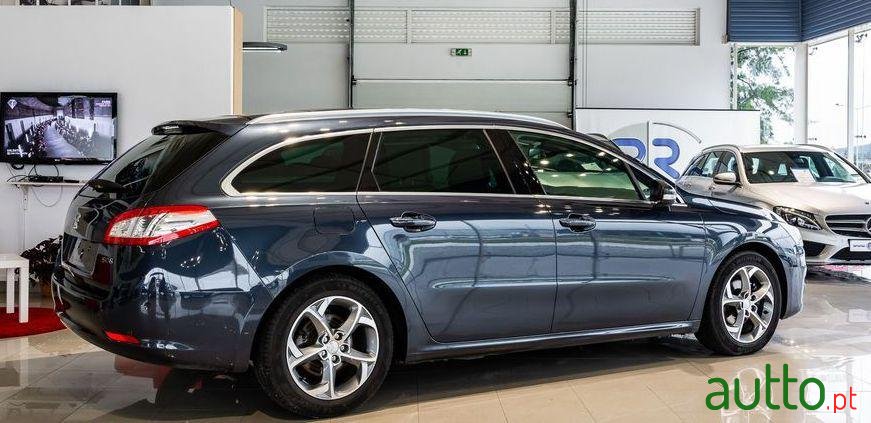 2016' Peugeot 508 Sw photo #1