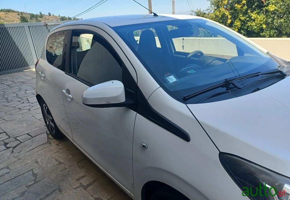 2015' Peugeot 108 photo #4