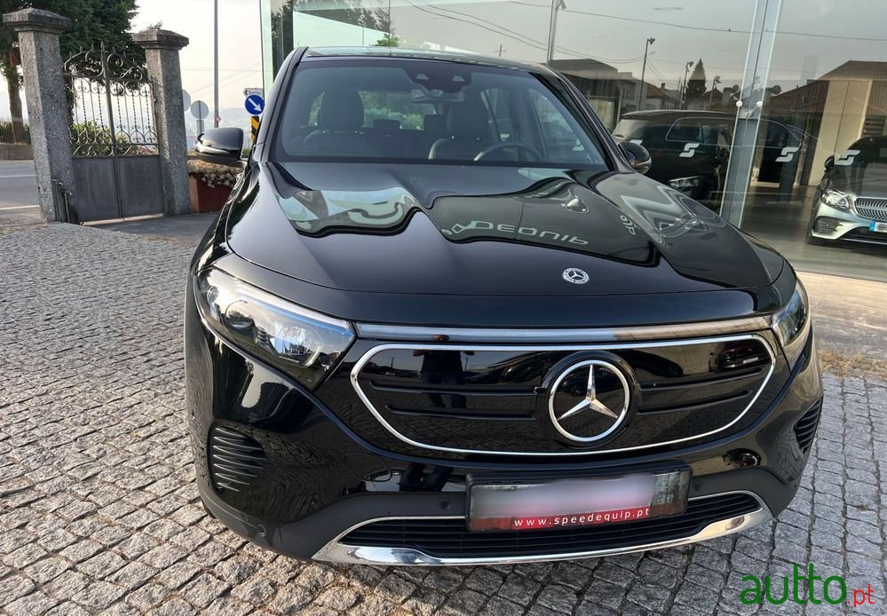 2023' Mercedes-Benz EQB 250 Progressive photo #4