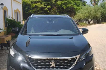 2018' Peugeot 5008
