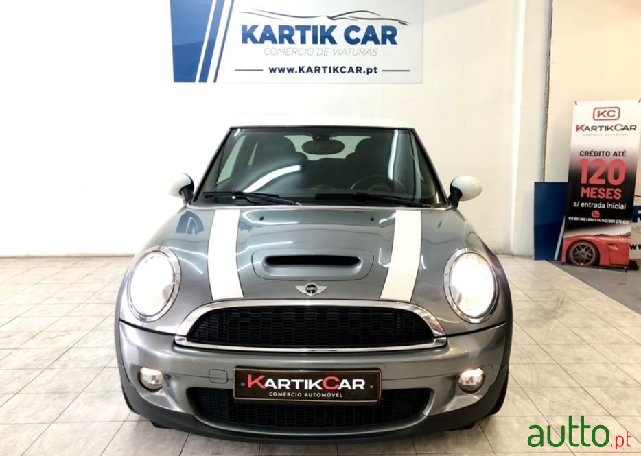 2009' MINI Cooper photo #3