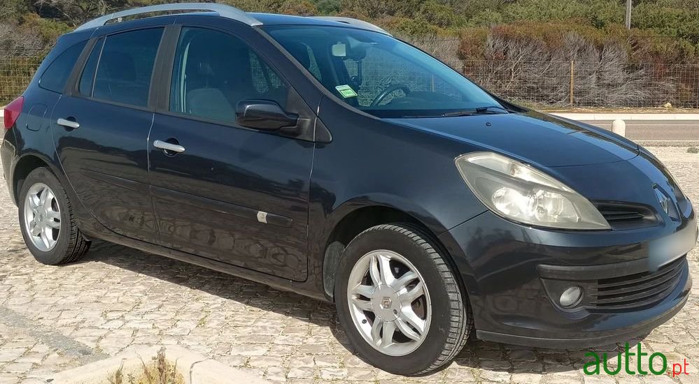 2008' Renault Clio Break photo #3