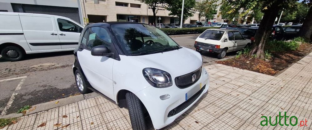 2017' Smart Fortwo photo #3