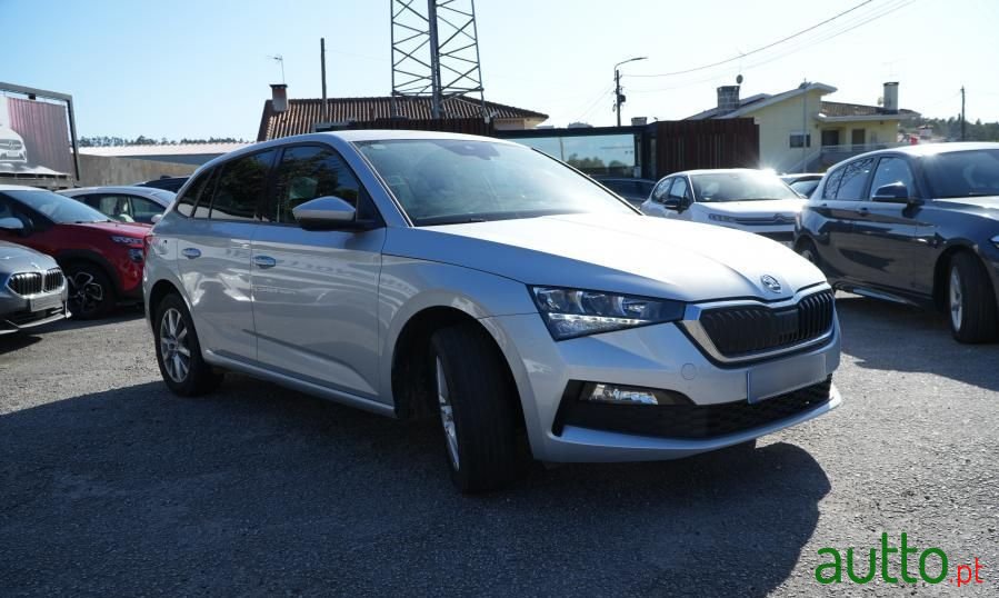 2022' Skoda Scala 1.0 Tsi Ambition photo #3