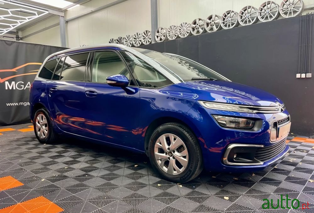 2018' Citroen Grand C4 SpaceTourer photo #3