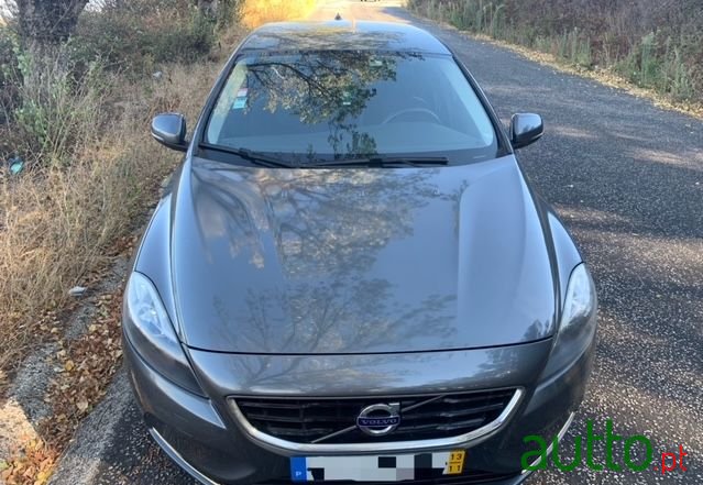 2013' Volvo V40 photo #4