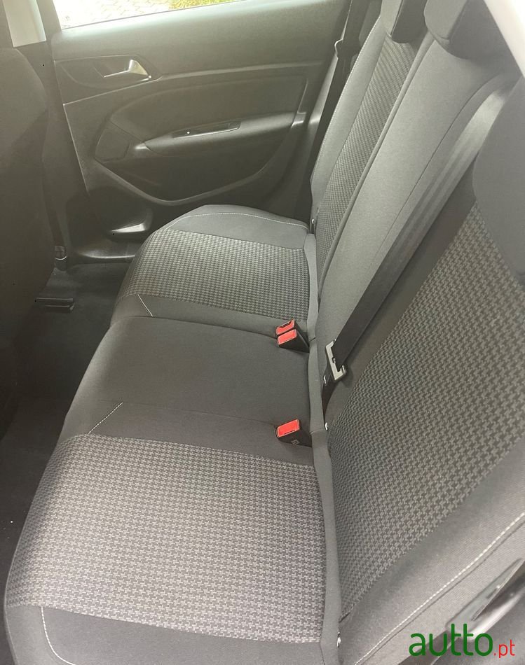 2020' Peugeot 308 photo #4