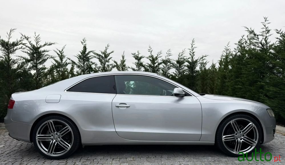 2011' Audi A5 2.0 Tdi Sport photo #6