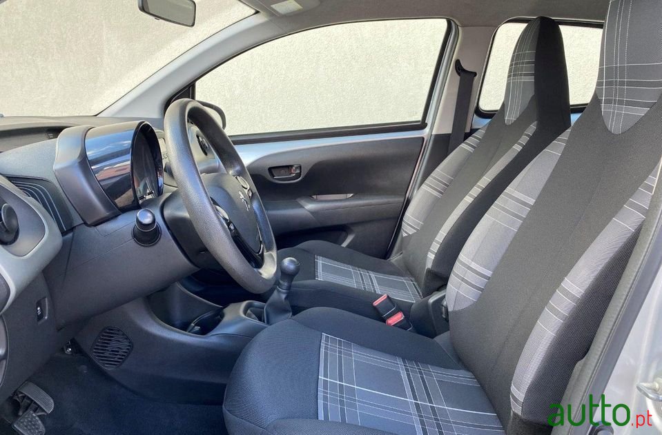 2017' Peugeot 108 photo #4