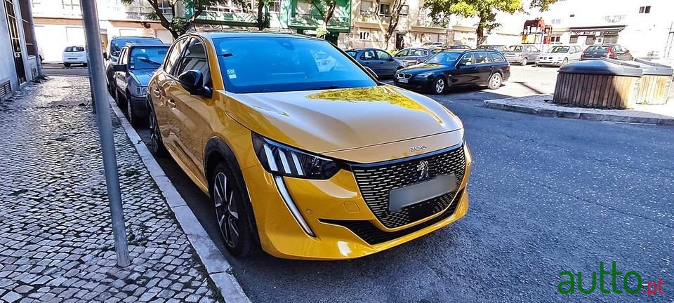 2020' Peugeot 208 photo #1