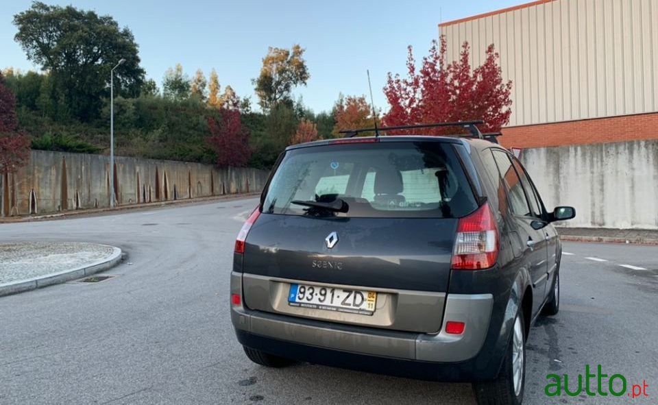 2004' Renault Scenic photo #2