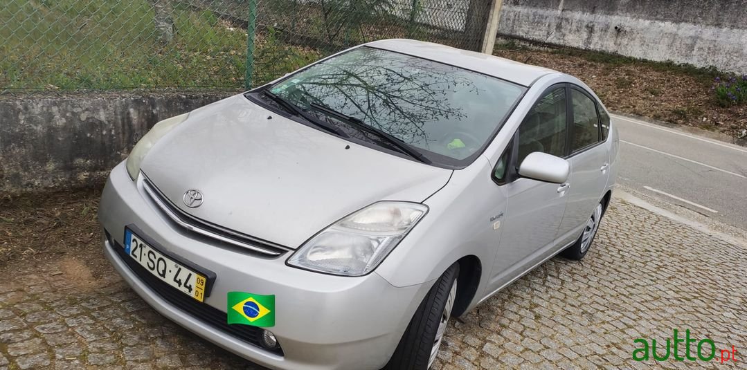 2009' Toyota Prius photo #2