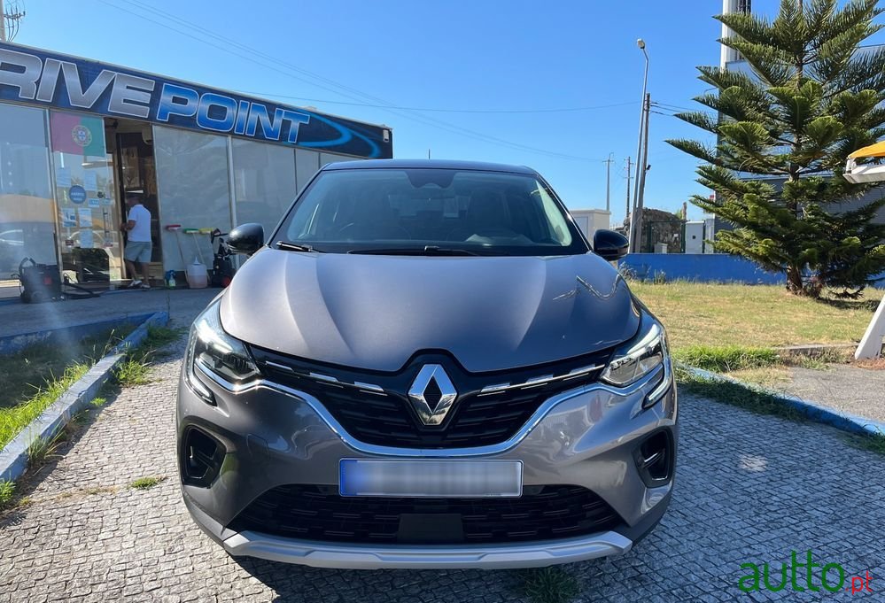 2022' Renault Captur 1.0 Tce Exclusive photo #3