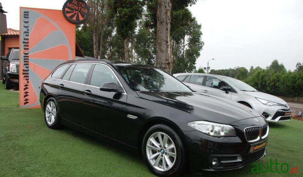 2015' BMW 520 D Line Luxury Auto photo #1