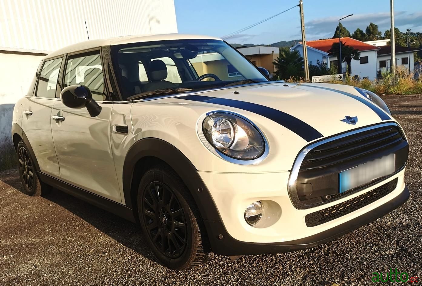 2015' MINI One photo #2