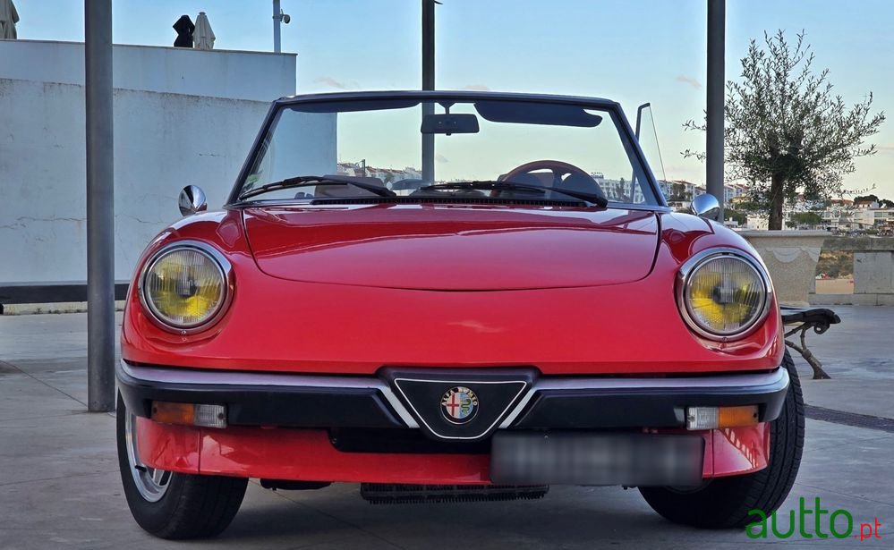 1983' Alfa Romeo Spider photo #2