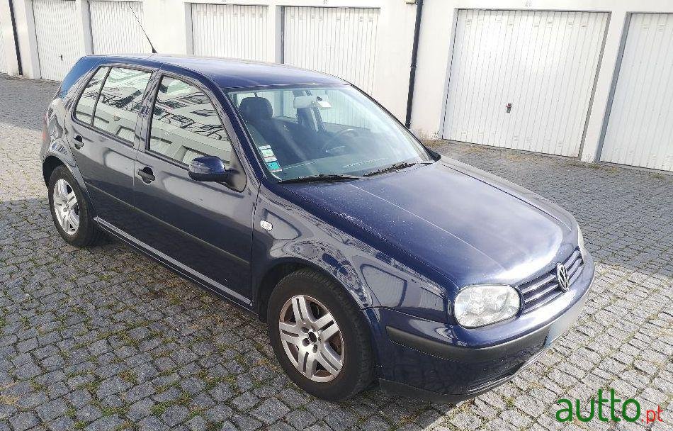 2002' Volkswagen Golf 1.9 Tdi photo #3