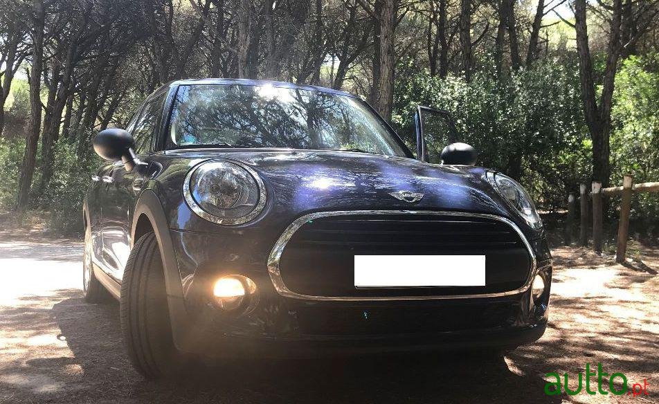 2015' MINI One D photo #2