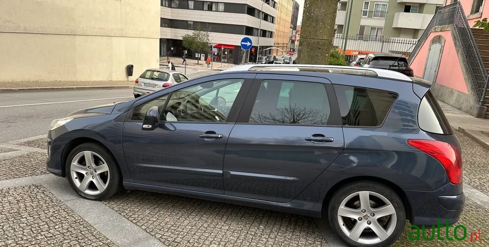 2008' Peugeot 308 Sw photo #3