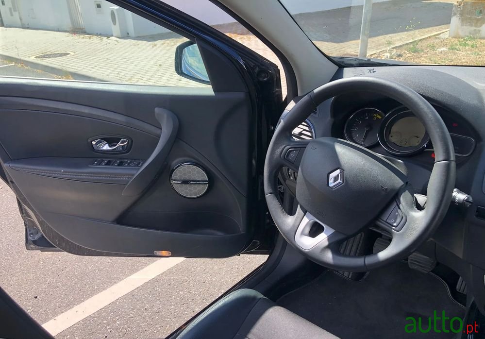 2015' Renault Mégane Sport Tourer photo #5