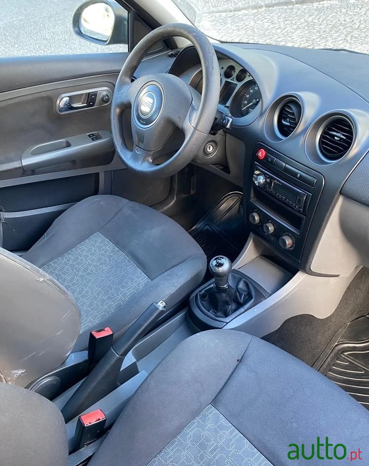 2007' SEAT Ibiza photo #5