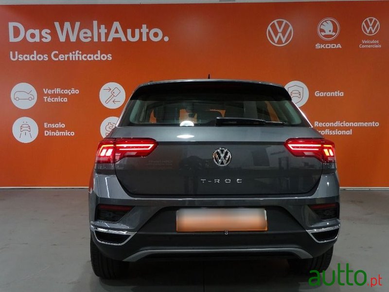 2019' Volkswagen T-Roc photo #4