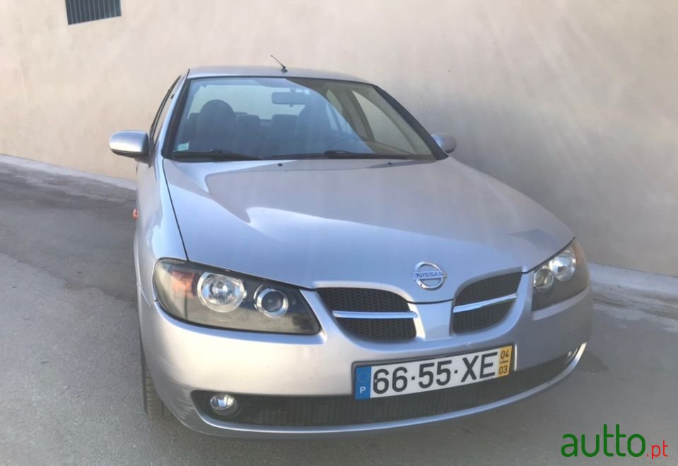 2004' Nissan Almera photo #1