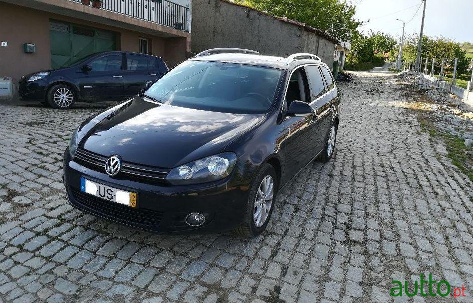 2010' Volkswagen Golf-Variant 1.6 Tdi 105 Cv photo #2