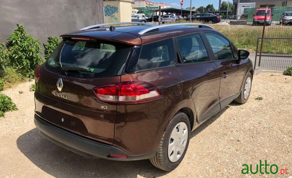 2015' Renault Clio Break photo #4