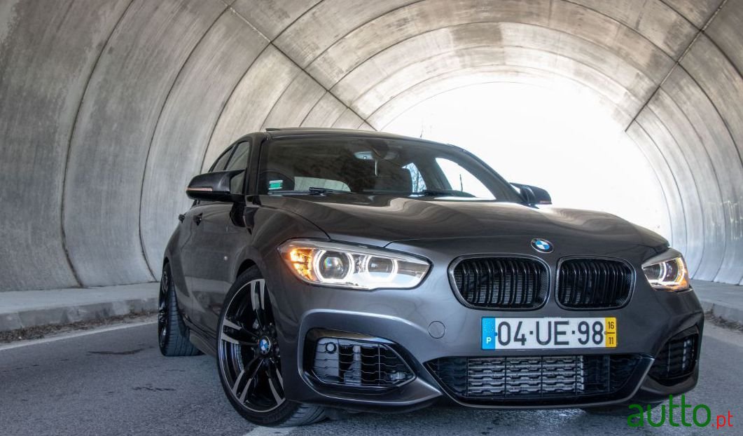 2016' BMW 118 215Cv Pack M photo #2