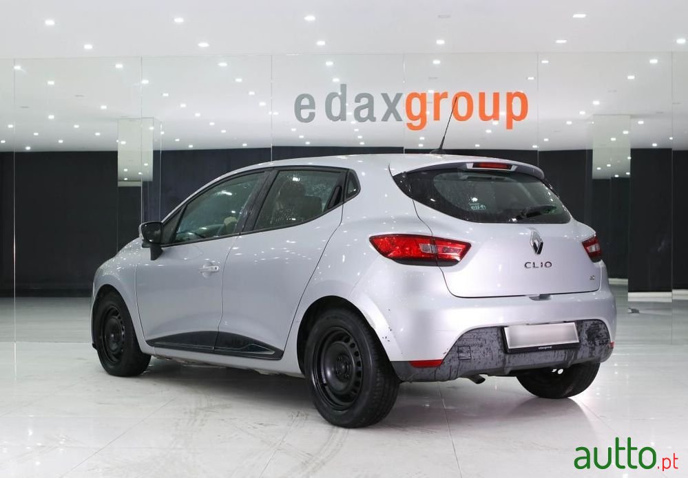 2013' Renault Clio photo #4