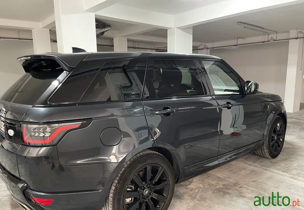 2019' Land Rover Range Rover Sport photo #5