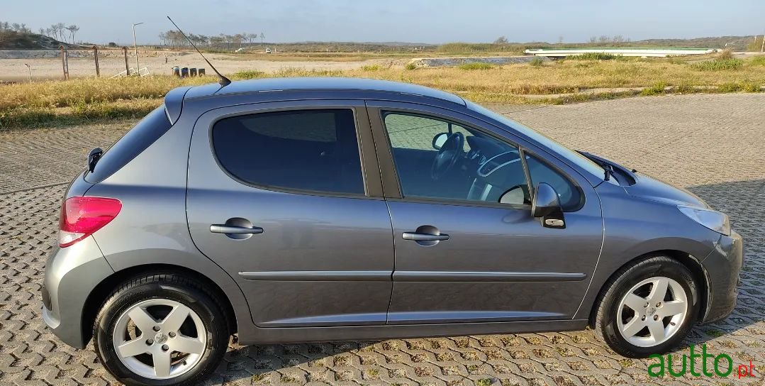 2011' Peugeot 207 photo #4