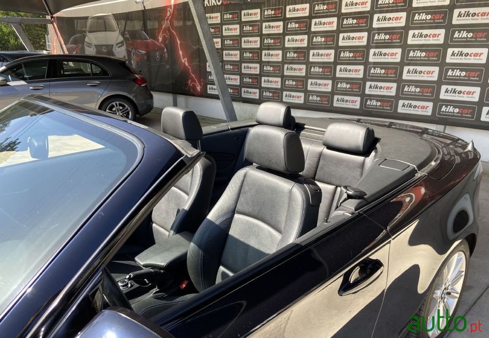 2013' BMW 118 photo #5