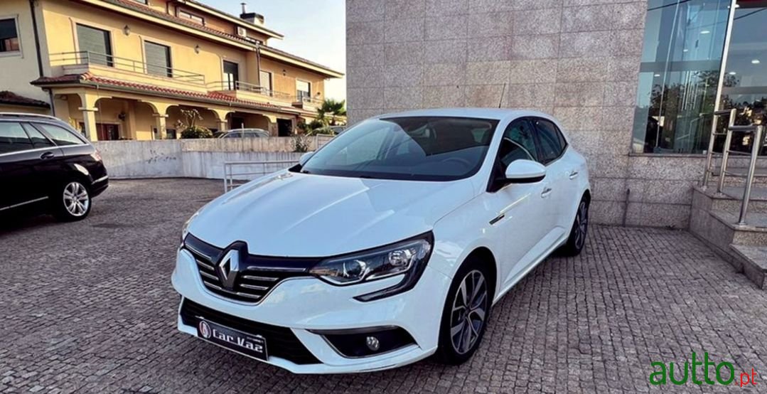 2016' Renault Megane photo #2