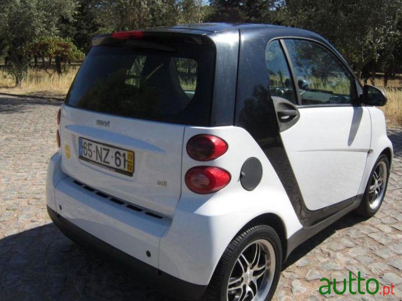 2009' Smart Fortwo photo #2