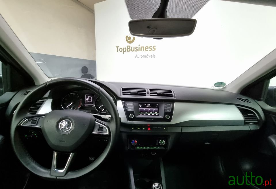 2017' Skoda Fabia photo #6