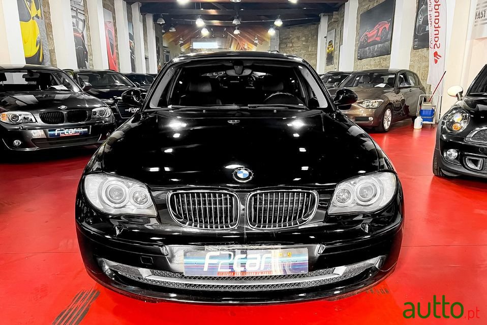 2007' BMW 123 photo #2