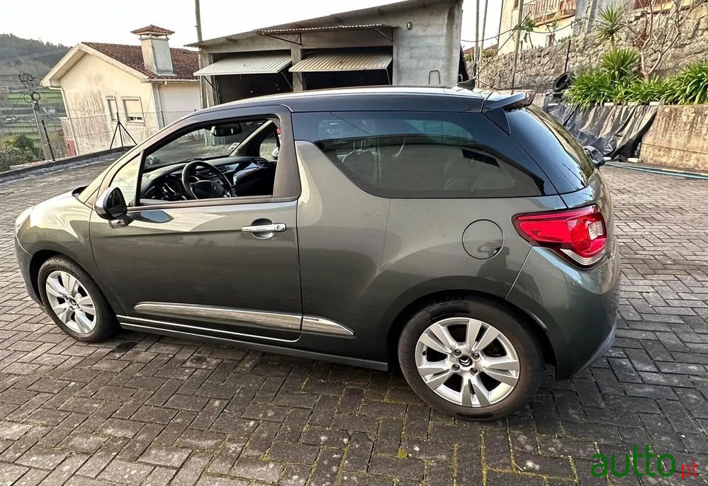 2012' Citroen DS3 photo #6