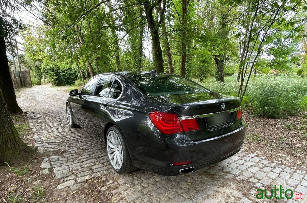 2011' BMW Série 7 D photo #5
