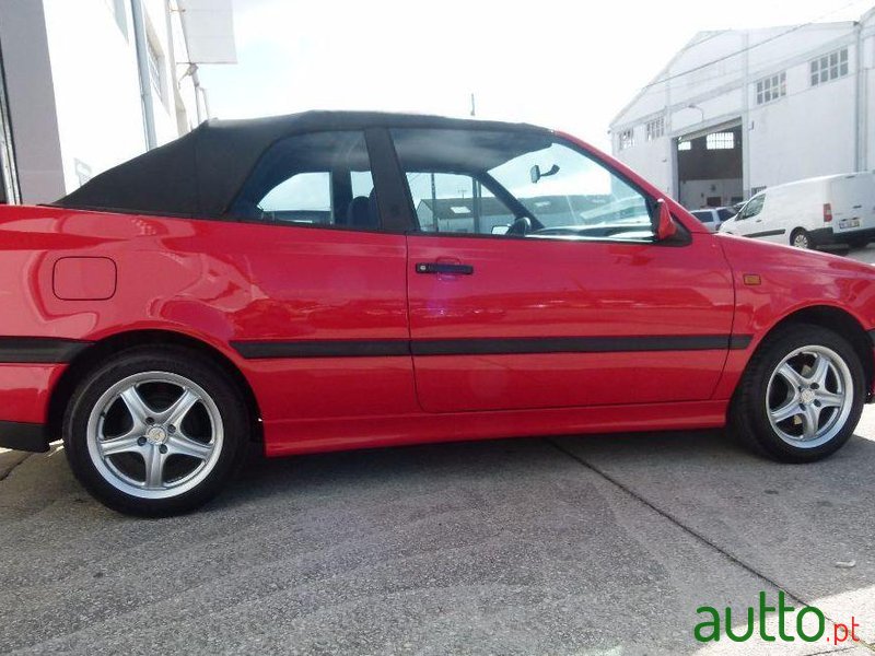 1995' Volkswagen Golf-Cabriolet 1.6 100Cv photo #1