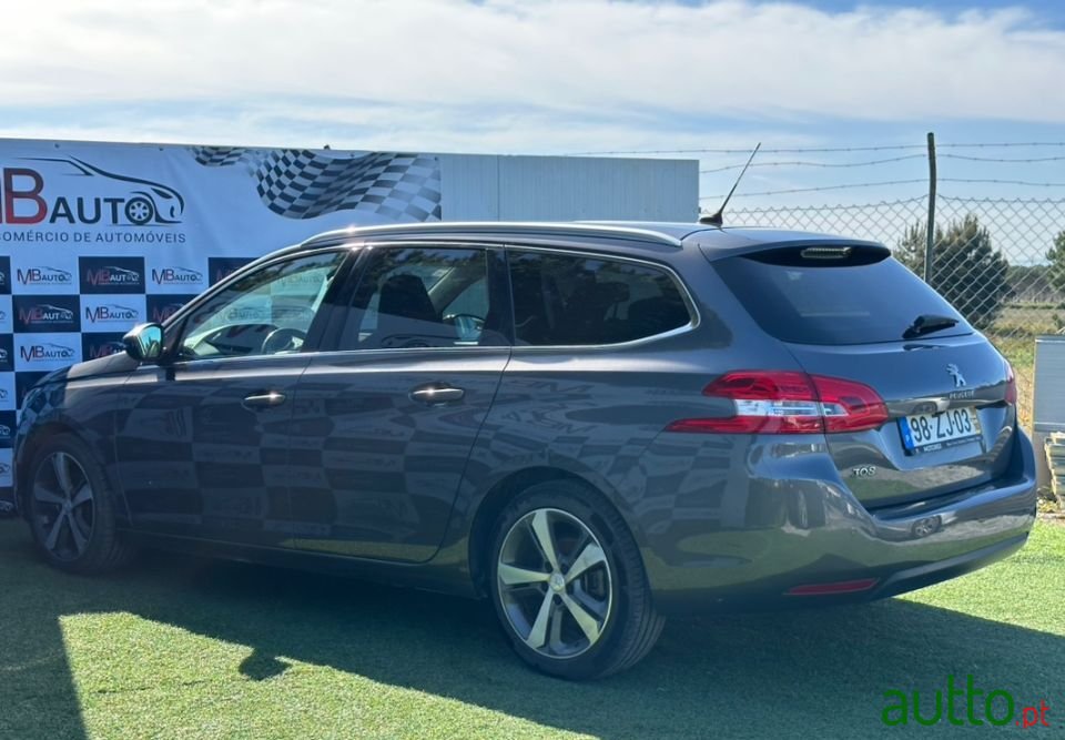 2019' Peugeot 308 photo #3