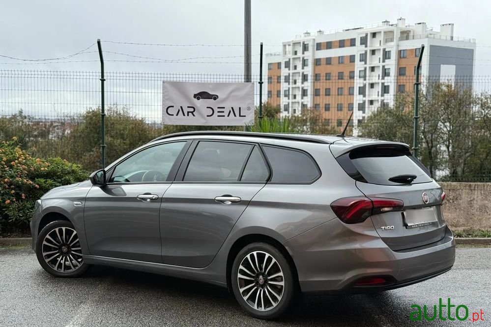 2022' Fiat Tipo Station Wagon photo #6