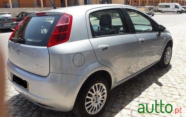 2009' Fiat Grande Punto 1,2 photo #1