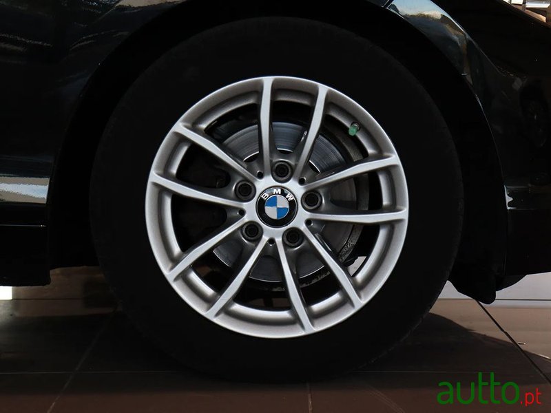 2016' BMW Série 1 D photo #5