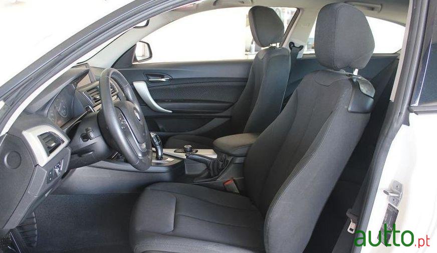 2016' BMW 116 D Lounge photo #2