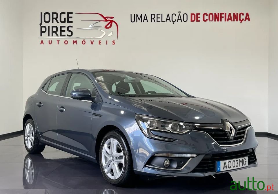 2016' Renault Megane photo #2
