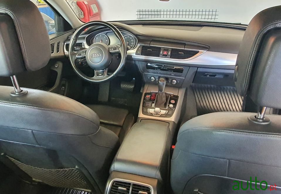 2016' Audi A6 Avant photo #6